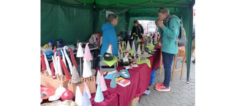 Dekoartikel Verkaufsstand, Pflastermarkt Dekoartikel Verkaufsstand, Pflastermarkt